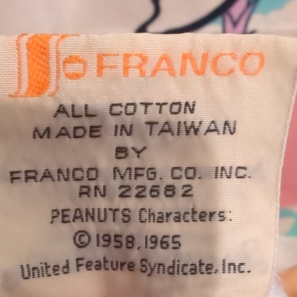 Snoopy Beach Towel with Palm Trees - Picture 6 of 7